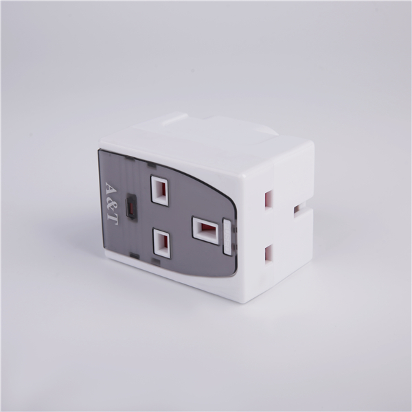 J63A  British one-turn multi-hole insert 3 groups of British standard power conversion plugs